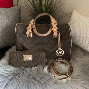Michael Kors Grayson Large Satchel, Brown W/Wallet